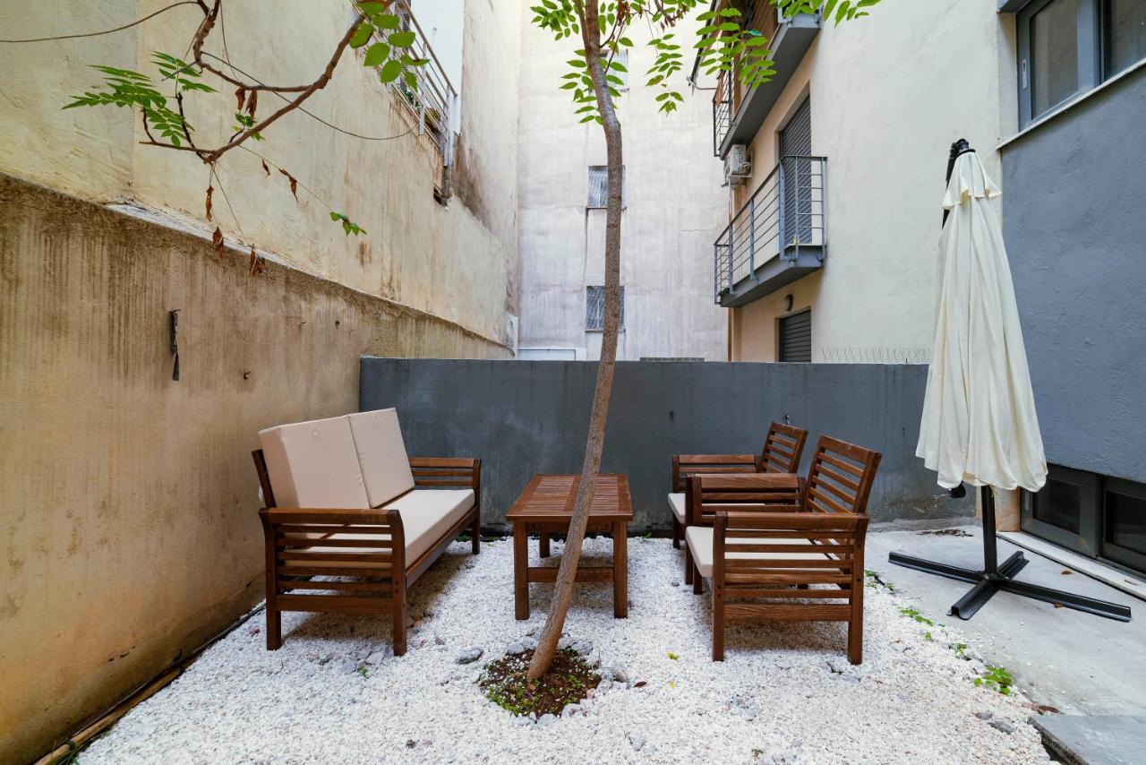 Ferienwohnung Lykabettus Gem With Yard And Parking Athen Exterior foto